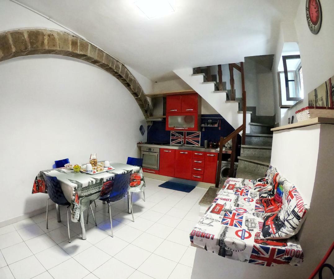 Quartiere Medievale - Trilocale Moderno La Nicchia Villa Viterbo Bagian luar foto